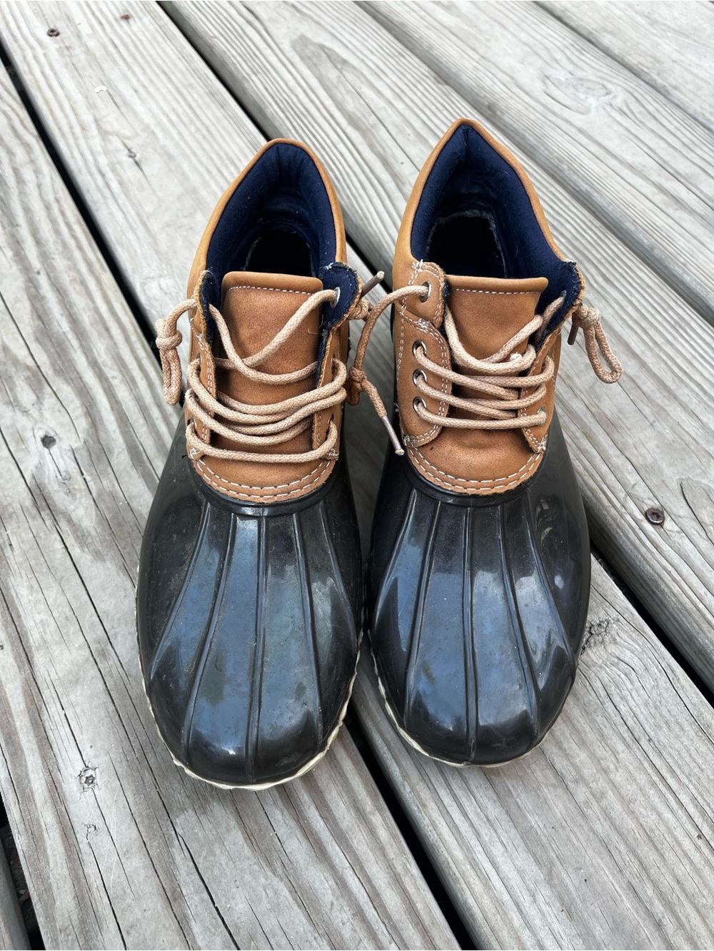 Tommy Hilfiger Navy and Tan Lace-Up Boat Shoe